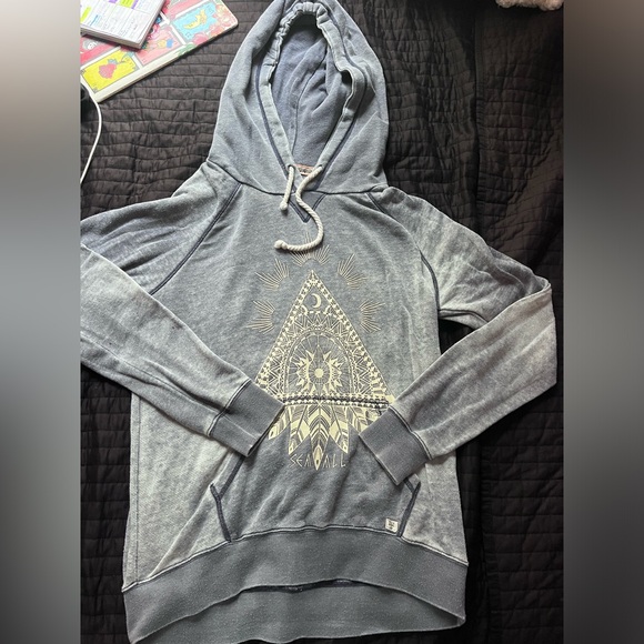 Gray Billabong Graphic Hoodie Sweater - Picture 1 of 4